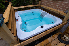 Canadian Spa Manitoba 4-Person 15-Jet Portable Hot Tub